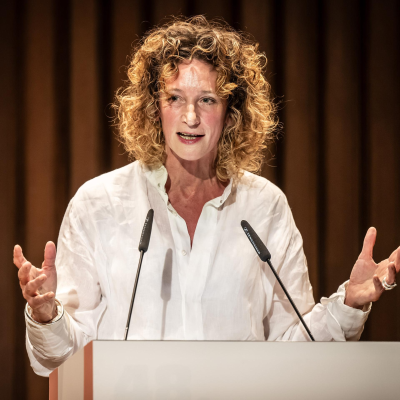 episode Wiebke Puls - Von der Verausgabung auf der Bühne (IV) artwork